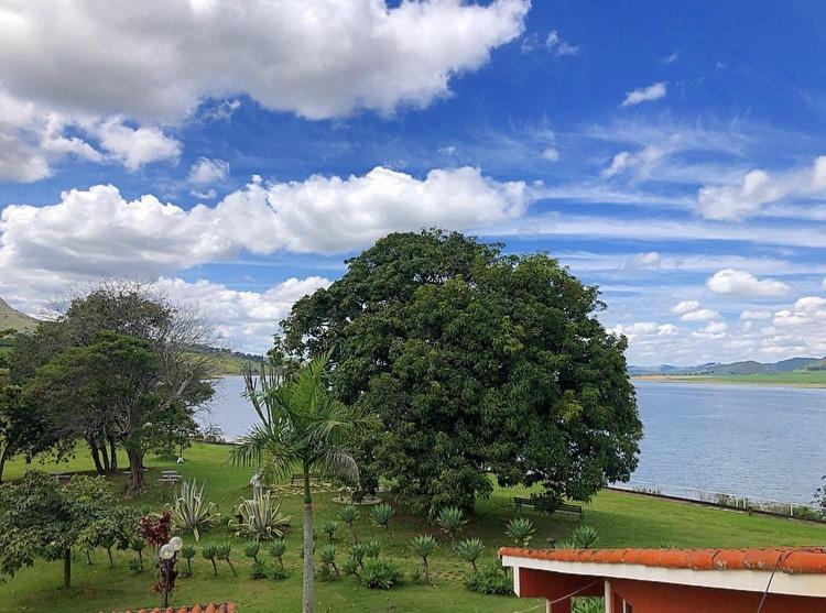 Pousada Pontal Do Lago Carmo do Rio Claro Exterior photo